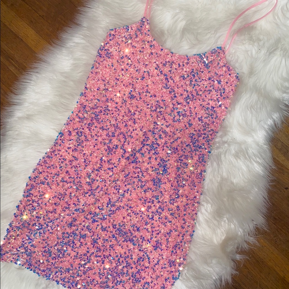Iridescent Sequin Bodycon Dress In Bubblegum Pink